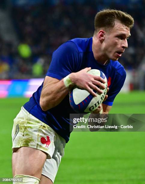 Léo Barré of France in action during the Guinness Six Nations 2024 match between France and England at on March 16, 2024 in Lyon, France.