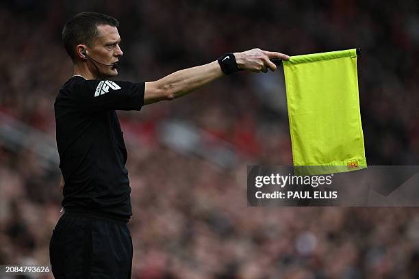 Assistant Ref 79 Additional Assistant Referees Stock Photos, High-Res Pictures, and ...