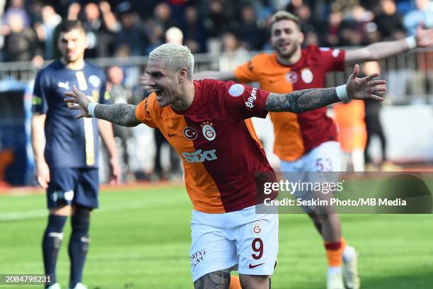 Mauro Icardi of Galatasaray celebrates after scoring the second goal of his team during the Turkish Super League match between Kasimpasa and...