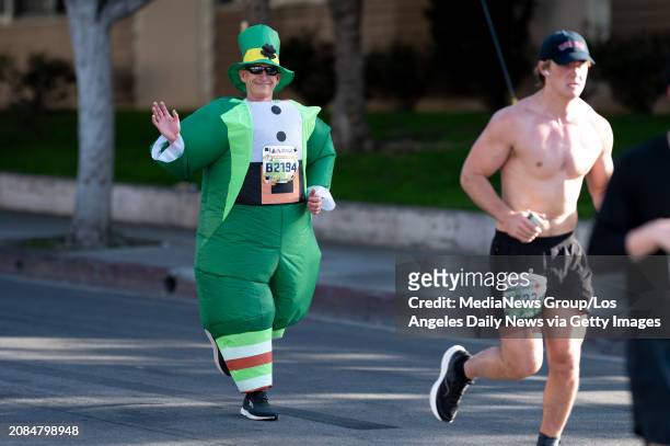 Los Angeles, CA A leprechaun runs the 39th Los Angeles Marathon on Sunday, March 17, 2024.