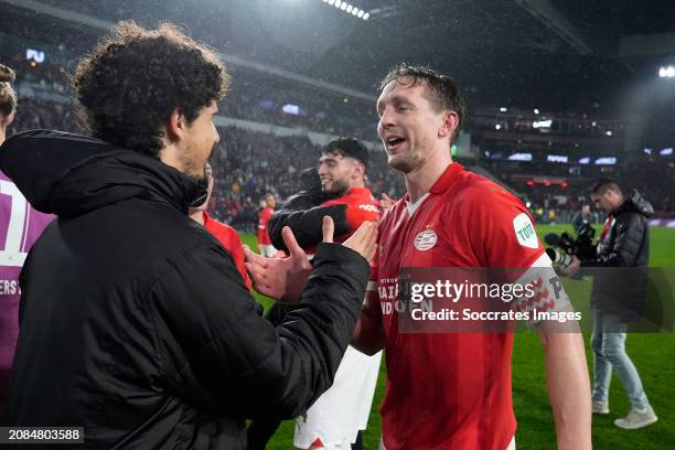 Andre Ramalho of PSV, Luuk de Jong of PSV during the Dutch Eredivisie match between PSV v Fc Twente at the Philips Stadium on March 17, 2024 in...