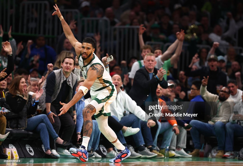 Phoenix Suns v Boston Celtics
