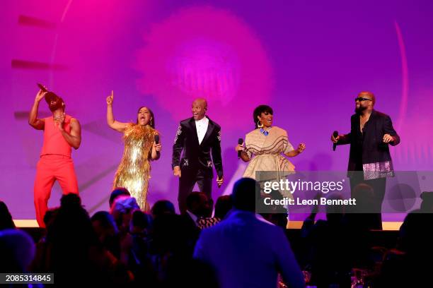 Luke James, Sherri Shepherd, Kenny Lattimore, Lalah Hathaway and Kenyon Dixon perform onstage during the NAACP Image Awards Dinner at Hollywood...