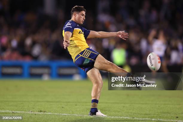 Mitchell Moses of the Eels warms up ahead of the round two NRL match between Penrith Panthers and Parramatta Eels at BlueBet Stadium, on March 15 in...