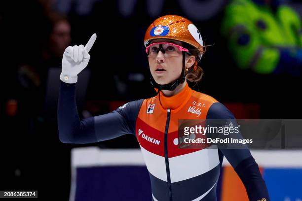 Suzanne Schulting of the Netherlands competing on the Women's 500m Heats on Day 1 during the ISU World Short Track Championships 2024 at Aspire Dome...
