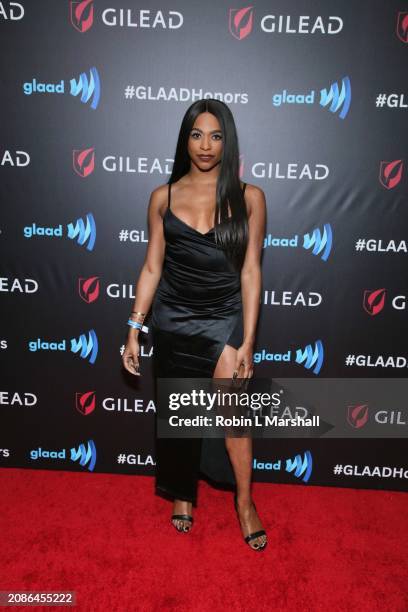 Alexandra Rey 12,436 El Rey Theater Photos & High Res Pictures - Getty Images
