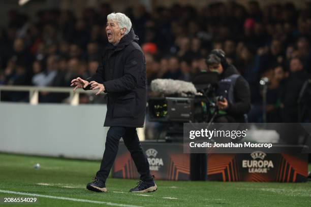 Gian Piero Gasperini Head coach of Atalanta reacts during the UEFA Europa League 2023/24 round of 16 second leg match between Atalanta BC and...