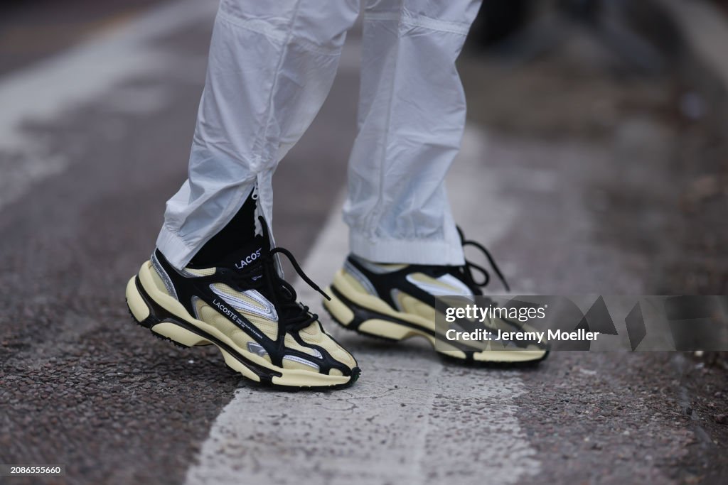 Street Style - Paris Fashion Week - Womenswear Fall/Winter 2024/2025 - Day Nine