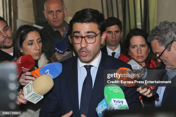 Fernando Velo, lawyer of Antonio Tejado, at the exit of the courts, on March 15 in Seville . The Court of Instruction number 16 of Seville has cited...