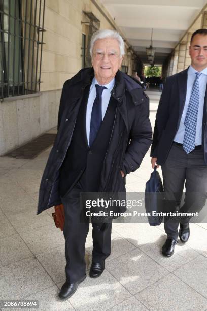 Francisco Bocanegra, lawyer of Maria del Monte, at the exit of the court, on March 15 in Seville . The Court of Instruction number 16 of Seville has...