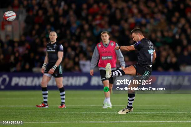 Handre Pollard of Leicester Tigers kicks a penalty during the Premiership Rugby Cup Final between Gloucester Rugby and Leicester Tigers at Kingsholm...