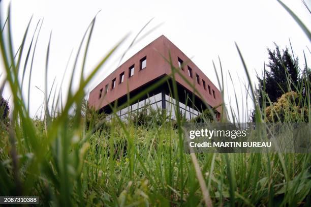 Photo prise le 29 août 2006 à Décines du plus grand groupe scolaire musulman de France, le collège-lycée Al-Kindi, susceptible d'accueillir 150...