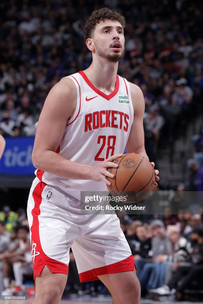 Sanguen Rockets Alperen Sengun of the Houston Rockets shoots a free throw during the ...
