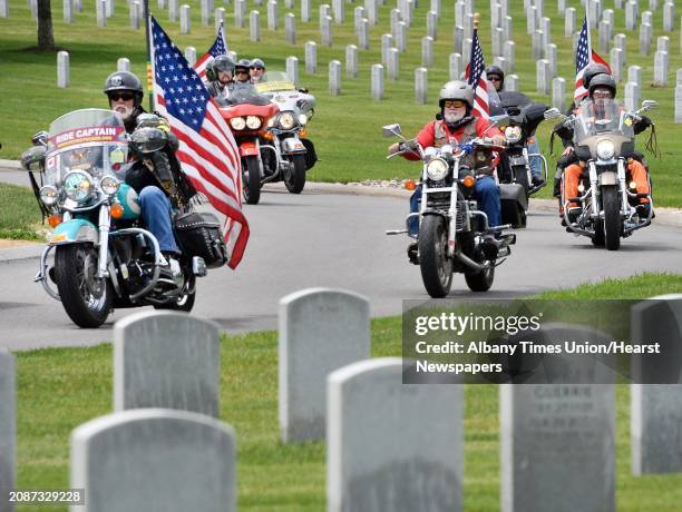 Military Post Riders 8,488 Patriot Riders Stock Photos, High-Res Pictures, and Images ...