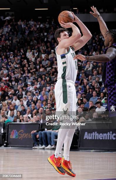 Danilo Gallinari of the Milwaukee Bucks shoots the ball during the game against the Sacramento Kings on March 12, 2024 at Golden 1 Center in...