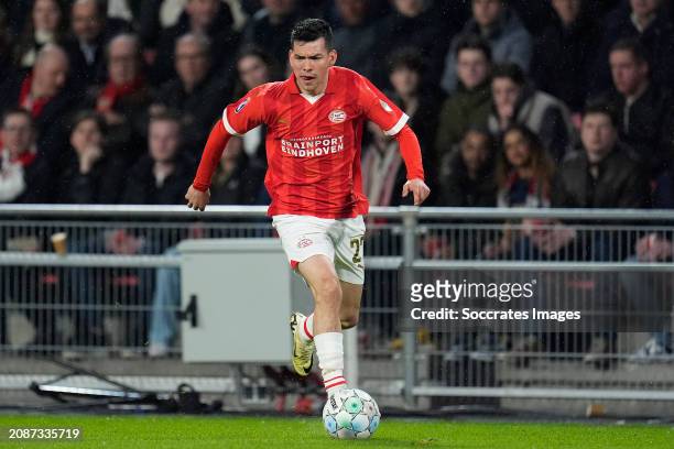 Hirving Lozano of PSV during the Dutch Eredivisie match between PSV v Fc Twente at the Philips Stadium on March 17, 2024 in Eindhoven Netherlands