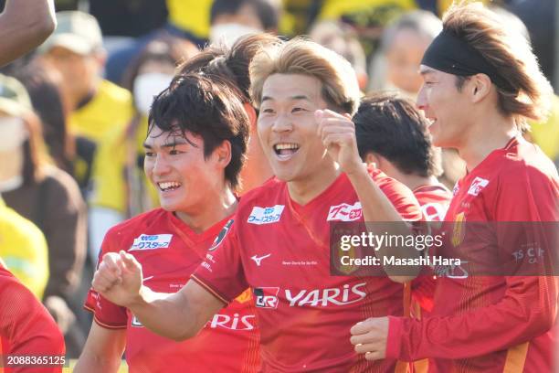 Kensuke Nagai of Nagoya Grampus celebrates the first goal during the J.LEAGUE MEIJI YASUDA J1 4th Sec. Match between Kashiwa Reysol and Nagoya...