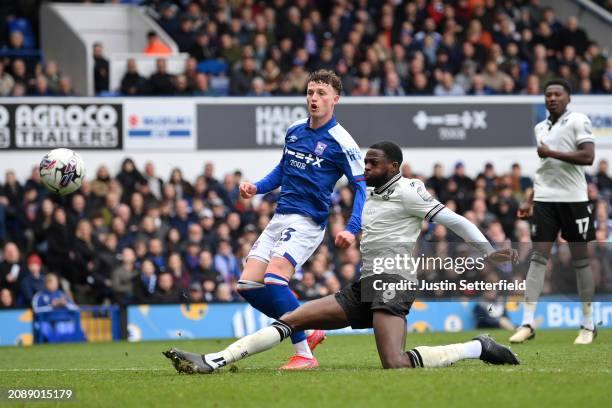 Nathan Broadhead of Ipswich Town scores the 3rd Ipswich goal during the Sky Bet Championship match between Ipswich Town and Sheffield Wednesday at...
