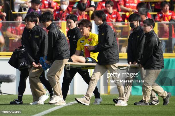 Tomoki Takamine of Kashiwa Reysol injured during the J.LEAGUE MEIJI YASUDA J1 4th Sec. Match between Kashiwa Reysol and Nagoya Grampus at SANKYO...
