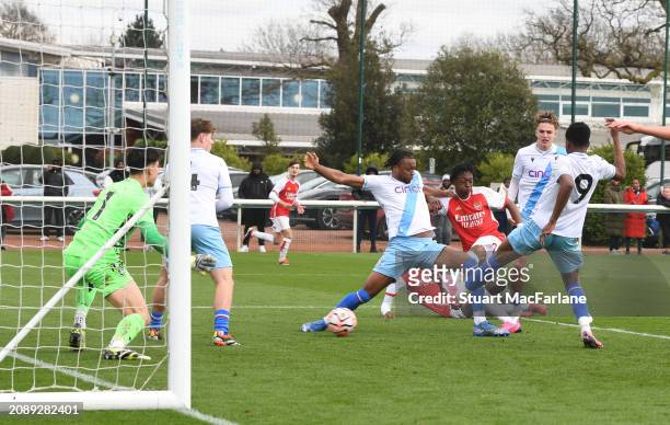 Osman Kamara scores the 6th Arsenal goal during the Premier League U18 match between Arsenal and Crystal Palace at Sobha Realty Training Centre on...