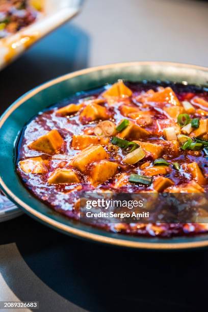 gong bao ji ding (sichuan kung pao chicken) - mapo tofu stock pictures, royalty-free photos & images