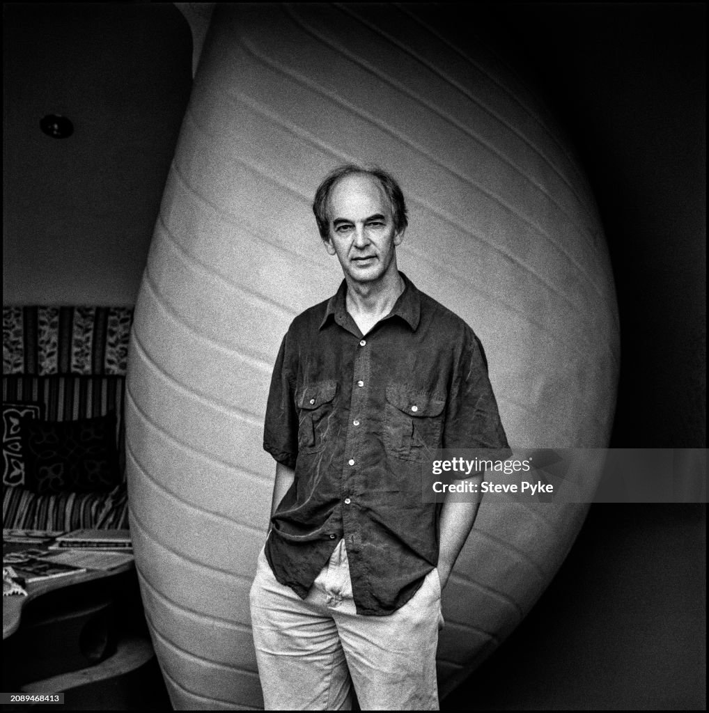 Nicholas Saunders British activist, research and drug expert