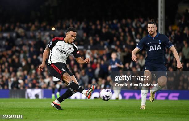 Rodrigo Muniz of Fulham scores his team's first goal during the Premier League match between Fulham FC and Tottenham Hotspur at Craven Cottage on...