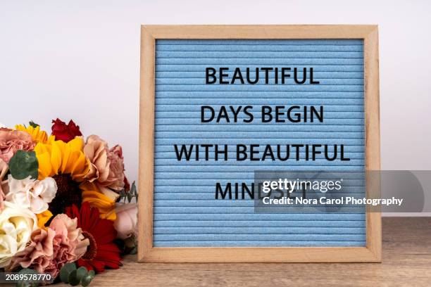 letter board with inspirational quotes text beautiful days begin with beautiful mindset - health motivational quotes stock pictures, royalty-free photos & images