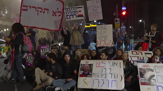 UNS: Protest In Jerusalem Amid Demands For Hostage Deal