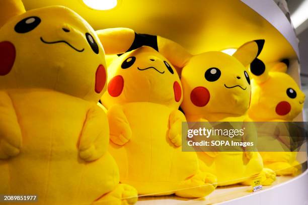 Pokémon plush characters seen at the Pokémon Center TOKYO DX & Pokémon Cafe in Nihonbashi, Tokyo. Located in the Nihombashi Takashimaya S.C., the...