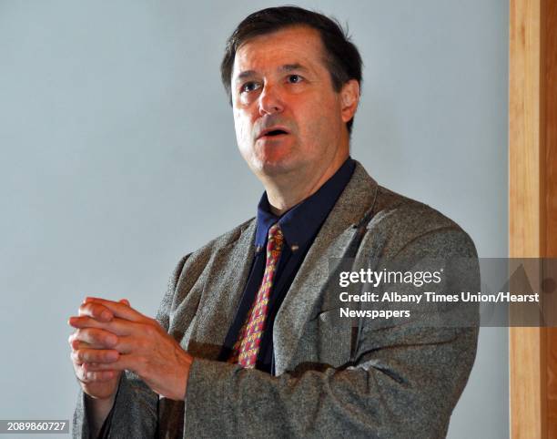 Times Union staff photo by John Carl D'Annibale: Robert J. Linhardt, PhD, delivers the opening Keynote at the NanoBiotech 2008 conference exploring...