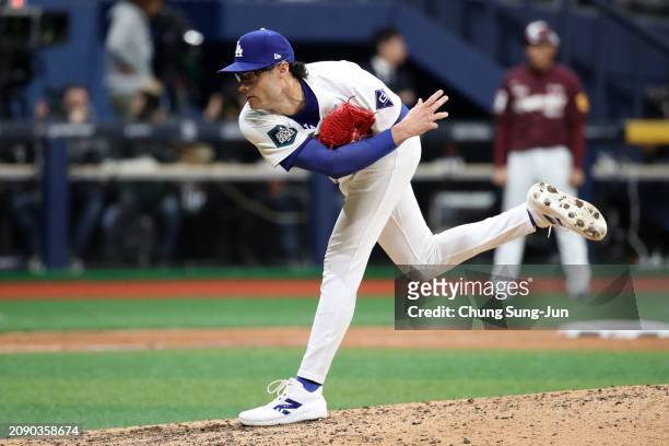 Joe Kelly of the Los Angeles Dodgers throws in the 6th inning during the exhibition game between Los Angeles Dodgers and Kiwoom Heroes at Gocheok Sky...