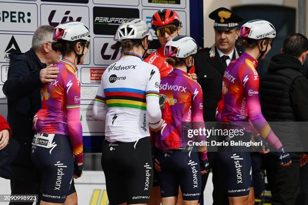 General view of Lotte Kopecky of Belgium, Elena Cecchini of Italy, Barbara Guarischi of Italy, Femke Gerritse of The Netherlands, Marlen Reusser of...