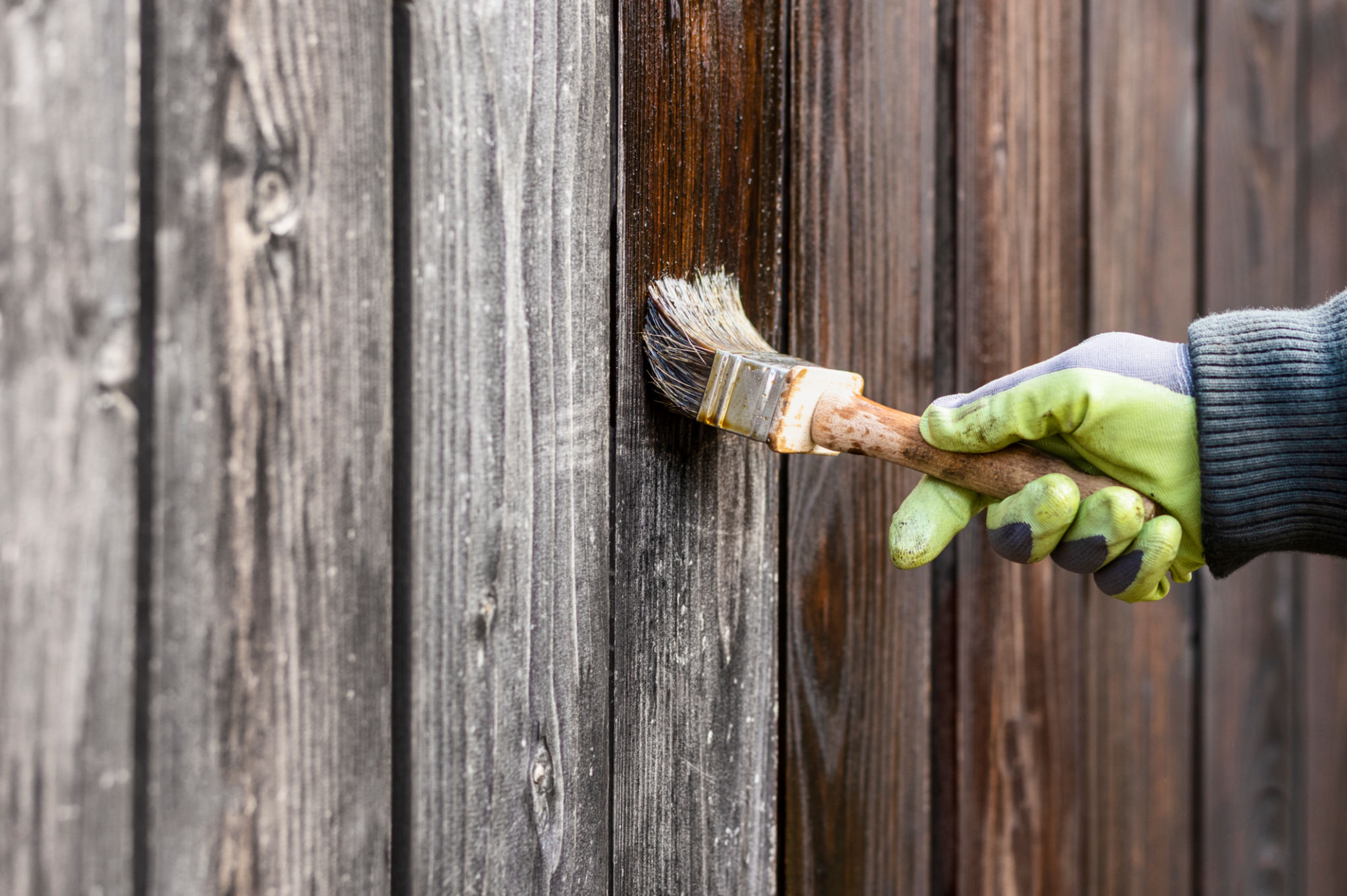 fence staining