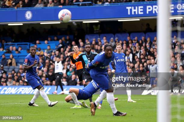 Stephy Mavididi of Leicester City scores his team's second goal during the Emirates FA Cup Quarter Final between Chelsea FC and Leicester City FC at...