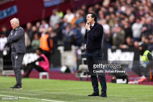 Unai Emery, Manager of Aston Villa, reacts during the Premier League match between West Ham United and Aston Villa at London Stadium on March 17,...