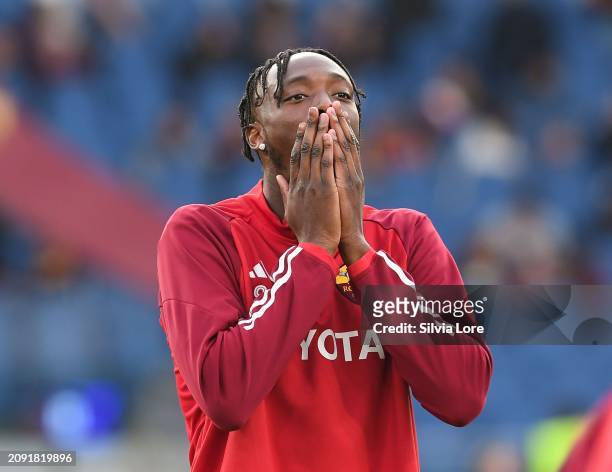 Tammy Abraham of AS Roma getsures prior the Serie A TIM match between AS Roma and US Sassuolo at Stadio Olimpico on March 17, 2024 in Rome, Italy.