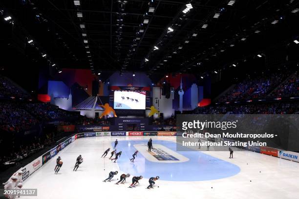 General view as Michelle Velzeboer, Yara Van Kerkhof, Xandra Velzeboer and Selma Poutsma of Netherlands compete in the Women 3000m Relay Final A...