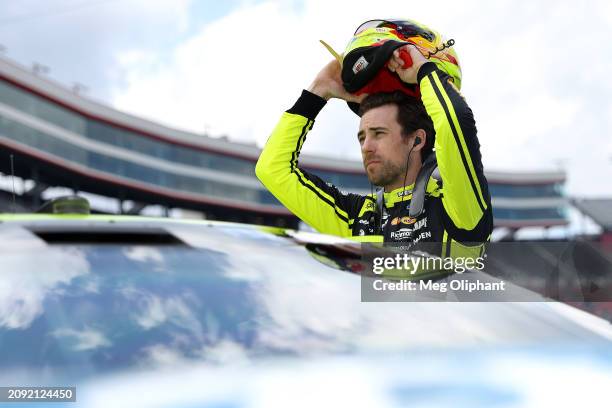 Ryan Blaney, driver of the Menards/Dutch Boy Ford, prepares for the NASCAR Cup Series Food City 500 at Bristol Motor Speedway on March 17, 2024 in...