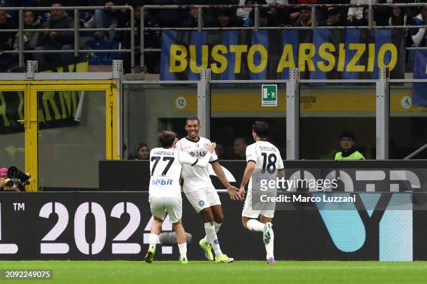 Juan Jesus of SSC Napoli celebrates scoring his team's first goal with teammates Khvicha Kvaratskhelia and Giovanni Simeone during the Serie A TIM...