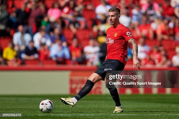 Matija Nastasic of RCD Mallorca passes the ball during the LaLiga EA Sports match between RCD Mallorca and Granada CF at Estadi de Son Moix on March...