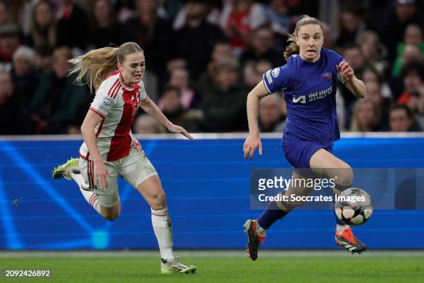 Milicia Keijzer of Ajax Women, Niamh Charles of Chelsea Women during the UEFA Champions League Women match between Ajax Women v Chelsea Women at the...