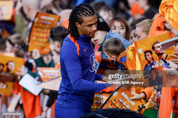 Nathan Ake of The Netherlands signing autographs during the Training session of the Netherlands National Football Team at KNVB Campus on March 18,...