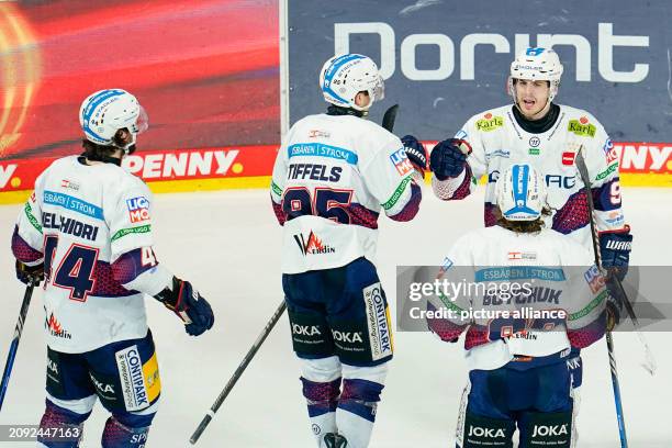 March 2024, Baden-Württemberg, Mannheim: Ice hockey: DEL, Adler Mannheim - Eisbären Berlin, championship round, quarter-finals, matchday 2. Berlin's...