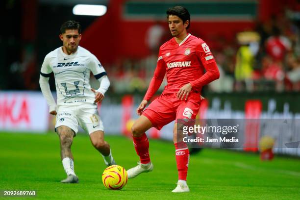 Carlos Orrantia of Toluca drives the ball during the 12th round match between Toluca and Pumas UNAM as part of the Torneo Clausura 2024 Liga MX at...
