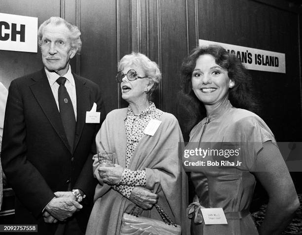 Actress Dawn Wells and Actress Natalie Schafer from television show Gilligans Island pose with Actor Vincent Price with other television stars from...