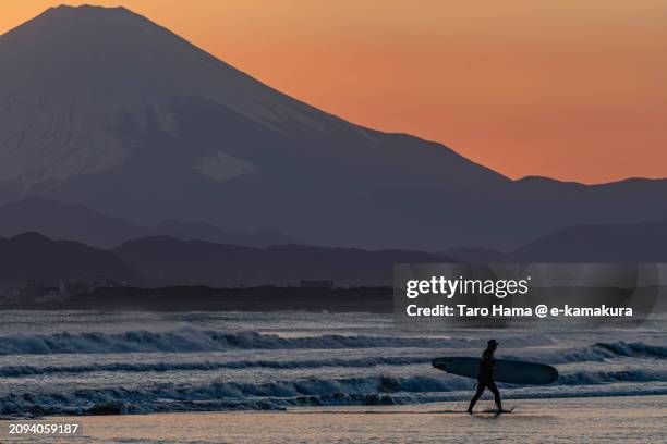 mt. fuji and sunset beach in kanagawa of japan - shonan stock pictures, royalty-free photos & images