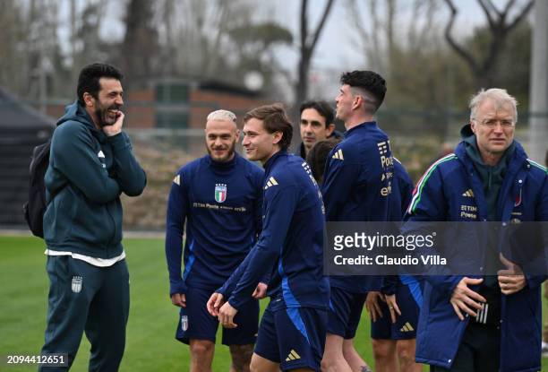 Players of Italy attend during a Italy training session at Centro Sportivo Giulio Onesti on March 18, 2024 in Rome, Italy.