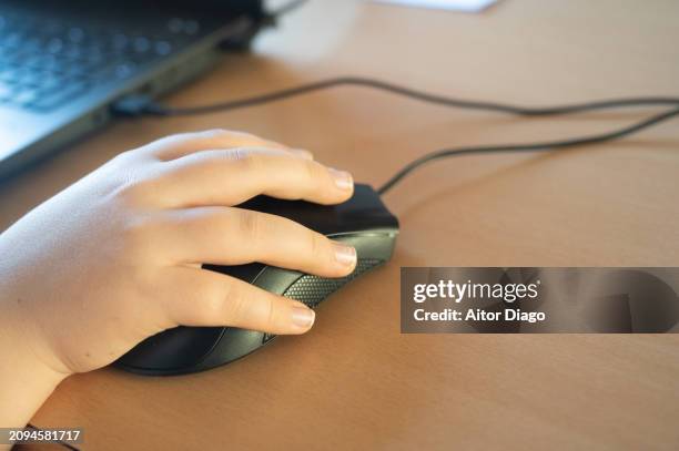 104 Mouse Click Green Screen Stock Photos, High-Res Pictures, and ...