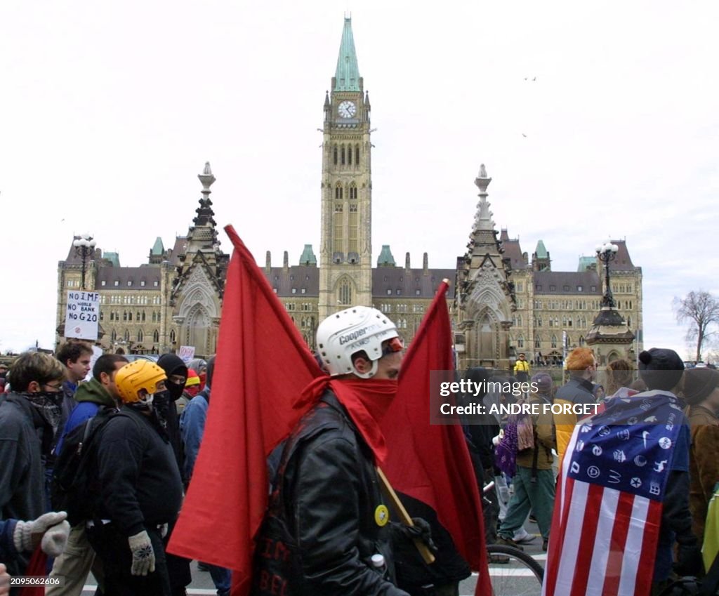 CANADA-G20-PROTEST-PARLIAMENT